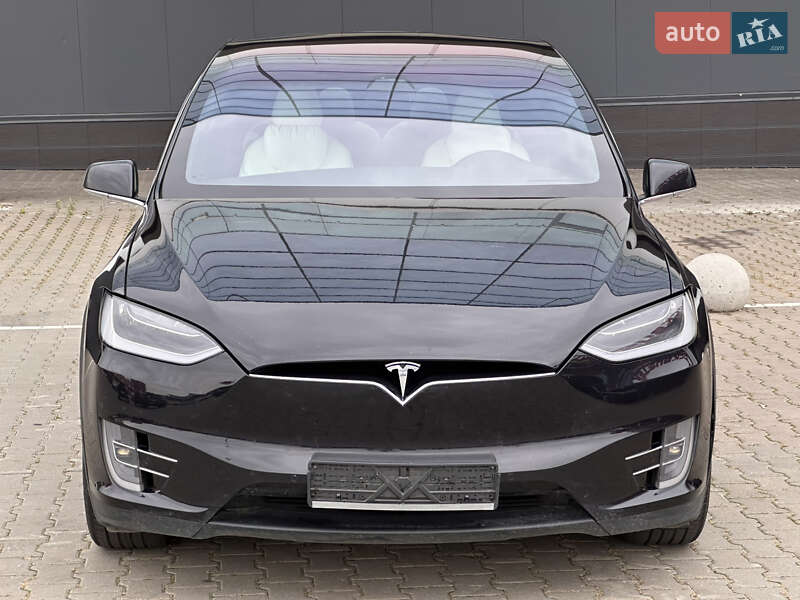 Позашляховик / Кросовер Tesla Model X 2018 в Києві