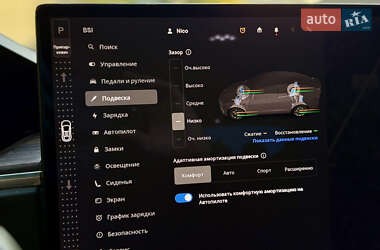 Позашляховик / Кросовер Tesla Model X 2022 в 