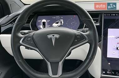 Внедорожник / Кроссовер Tesla Model X 2019 в 