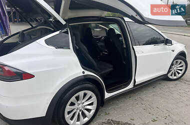 Внедорожник / Кроссовер Tesla Model X 2016 в 
