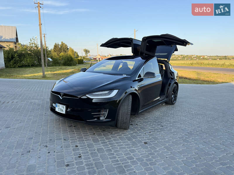 Позашляховик / Кросовер Tesla Model X 2018 в Дрогобичі