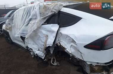 Позашляховик / Кросовер Tesla Model X 2023 в 