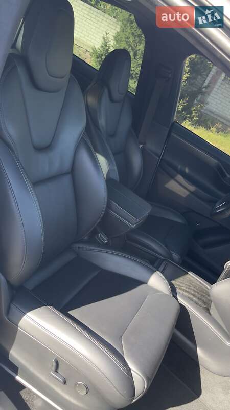 Позашляховик / Кросовер Tesla Model X 2019 в Києві фото 15 Позашляховик / Кросовер Tesla Model X 2019 в Києві