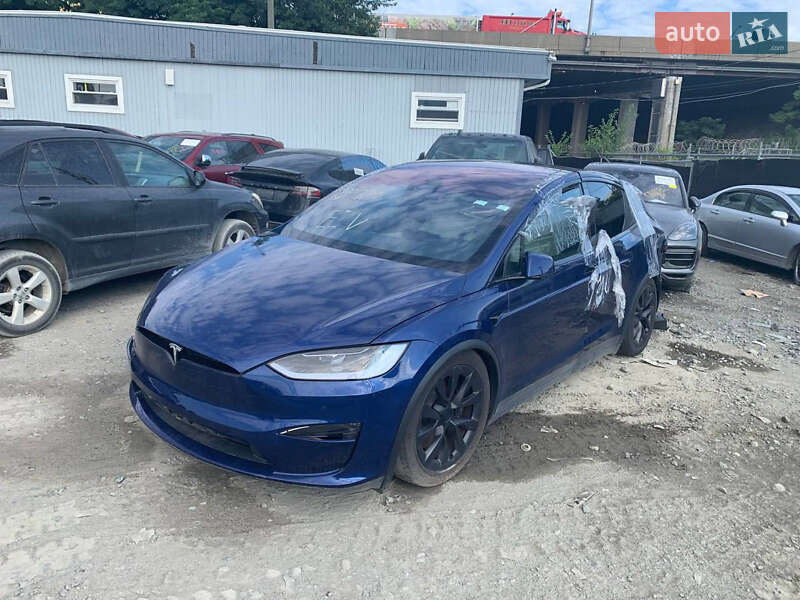 Позашляховик / Кросовер Tesla Model X 2023 в 