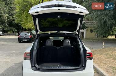 Позашляховик / Кросовер Tesla Model X 2022 в 