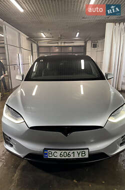 Внедорожник / Кроссовер Tesla Model X 2017 в 