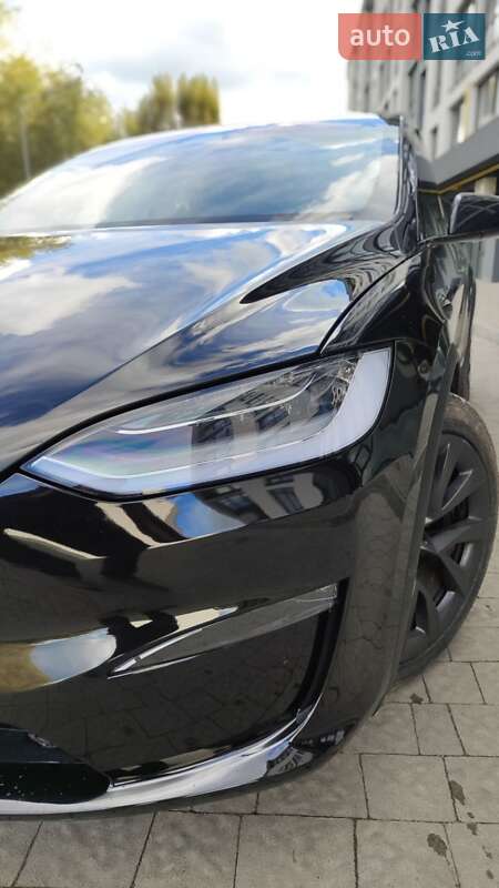 Позашляховик / Кросовер Tesla Model X 2023 в Новояворівську