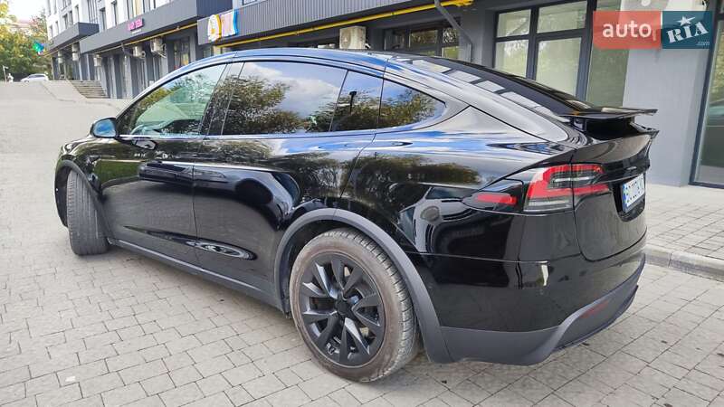 Позашляховик / Кросовер Tesla Model X 2023 в Новояворівську