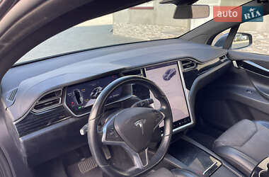 Внедорожник / Кроссовер Tesla Model X 2017 в 