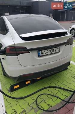 Внедорожник / Кроссовер Tesla Model X 2023 в 