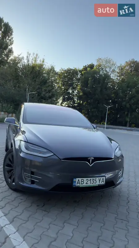 Tesla Model X