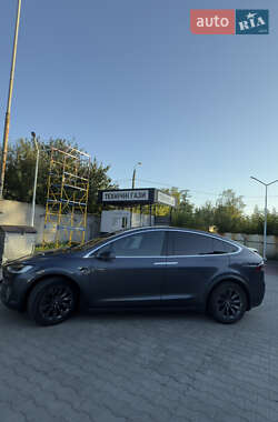 Внедорожник / Кроссовер Tesla Model X 2018 в 