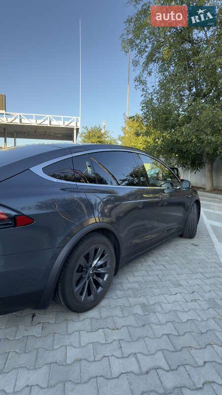 Позашляховик / Кросовер Tesla Model X 2018 в Вінниці