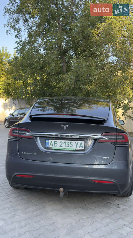 Позашляховик / Кросовер Tesla Model X 2018 в Вінниці