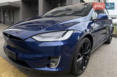 Внедорожник / Кроссовер Tesla Model X 2019 в Киеве