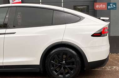 Позашляховик / Кросовер Tesla Model X 2023 в 