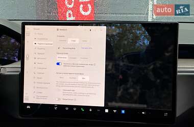Позашляховик / Кросовер Tesla Model X 2023 в 