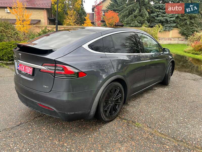 Внедорожник / Кроссовер Tesla Model X 2016 в Киеве
