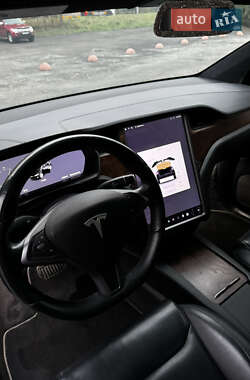 Внедорожник / Кроссовер Tesla Model X 2020 в 