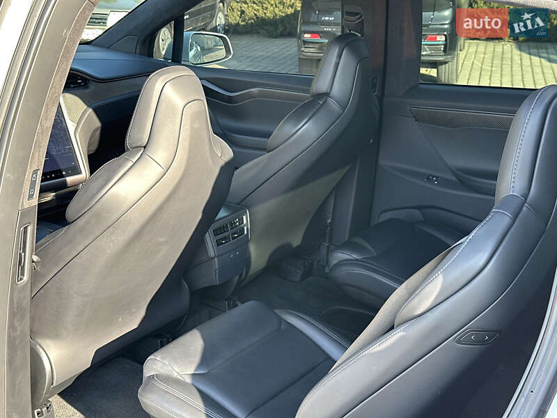 Внедорожник / Кроссовер Tesla Model X 2018 в Львове