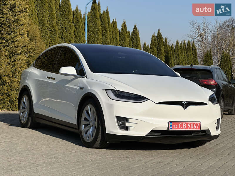 Внедорожник / Кроссовер Tesla Model X 2018 в Львове