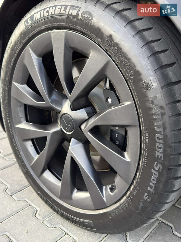 Позашляховик / Кросовер Tesla Model X 2022 в Чернівцях фото 75 Позашляховик / Кросовер Tesla Model X 2022 в Чернівцях