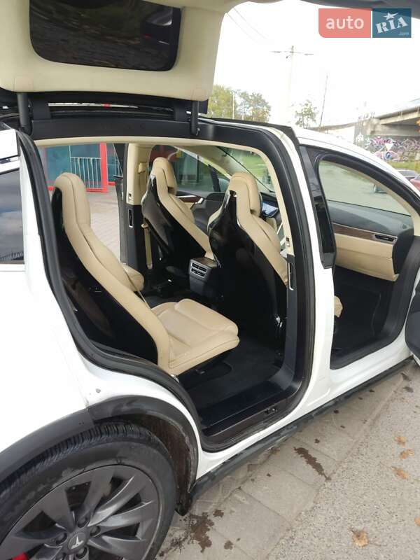 Внедорожник / Кроссовер Tesla Model X 2015 в Львове фото 17 Внедорожник / Кроссовер Tesla Model X 2015 в Львове