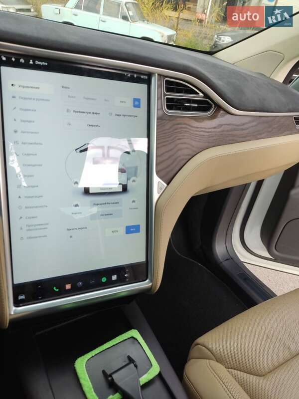 Внедорожник / Кроссовер Tesla Model X 2015 в Львове фото 27 Внедорожник / Кроссовер Tesla Model X 2015 в Львове