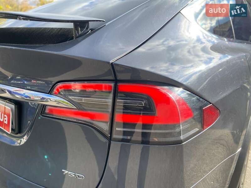 Внедорожник / Кроссовер Tesla Model X 2018 в Виннице