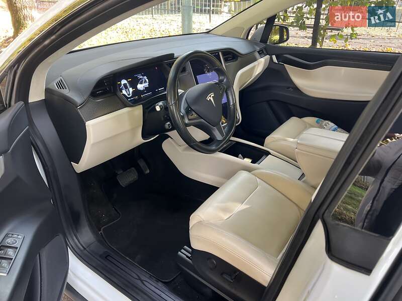 Внедорожник / Кроссовер Tesla Model X 2018 в Львове фото 2 Внедорожник / Кроссовер Tesla Model X 2018 в Львове