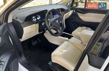 Позашляховик / Кросовер Tesla Model X 2018 в  фото 2 Позашляховик / Кросовер Tesla Model X 2018 в