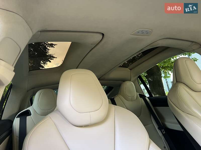 Внедорожник / Кроссовер Tesla Model X 2018 в Львове фото 17 Внедорожник / Кроссовер Tesla Model X 2018 в Львове