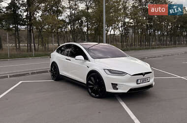 Позашляховик / Кросовер Tesla Model X 2017 в 
