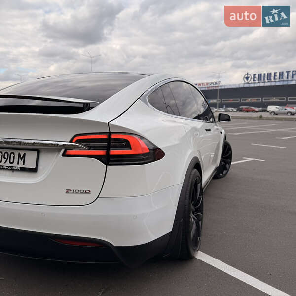 Внедорожник / Кроссовер Tesla Model X 2017 в Днепре