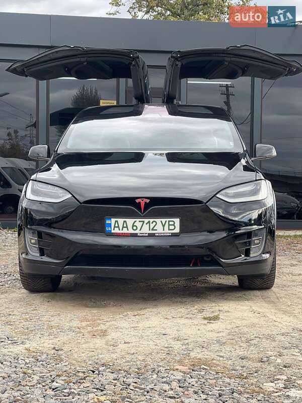 Внедорожник / Кроссовер Tesla Model X 2018 в Киеве
