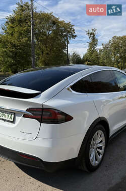 Внедорожник / Кроссовер Tesla Model X 2020 в 