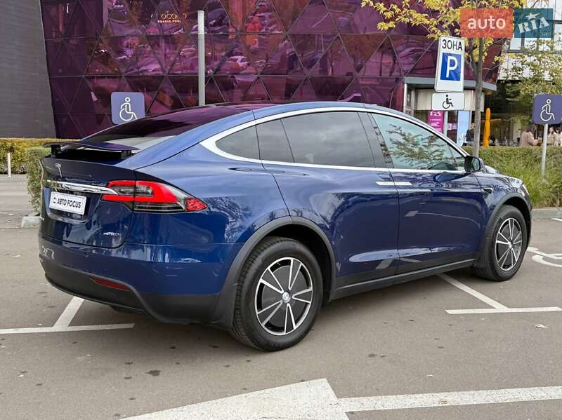 Внедорожник / Кроссовер Tesla Model X 2017 в Киеве