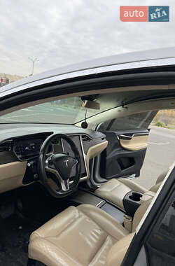 Позашляховик / Кросовер Tesla Model X 2016 в 