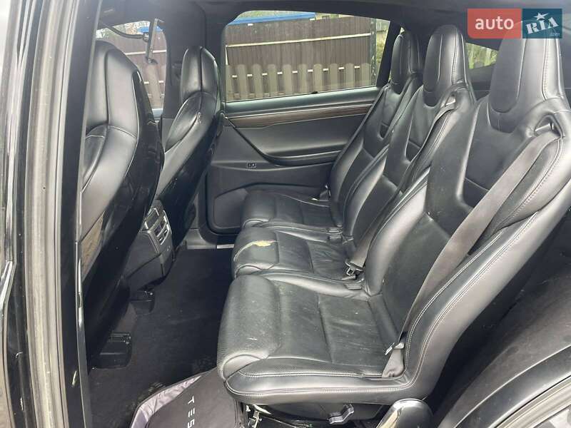 Внедорожник / Кроссовер Tesla Model X 2016 в Львове