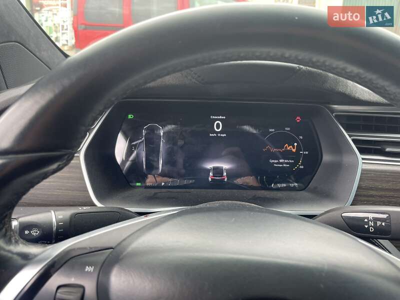 Внедорожник / Кроссовер Tesla Model X 2016 в Львове