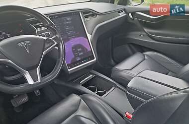 Позашляховик / Кросовер Tesla Model X 2017 в 