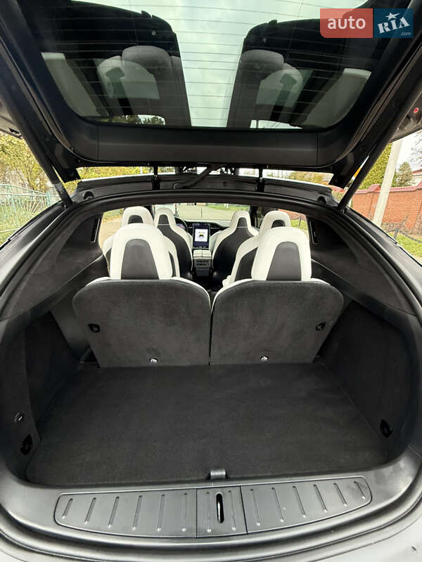 Позашляховик / Кросовер Tesla Model X 2019 в Львові