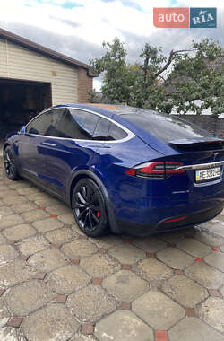 Внедорожник / Кроссовер Tesla Model X 2017 в 