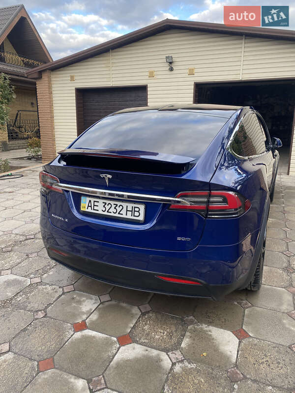 Позашляховик / Кросовер Tesla Model X 2017 в Кам'янському
