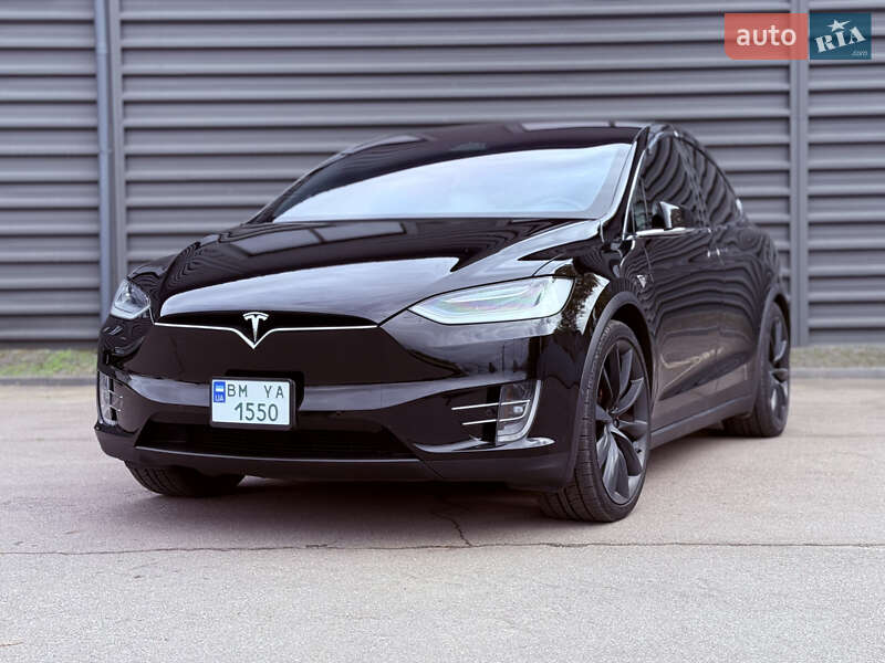 Tesla Model X 2020