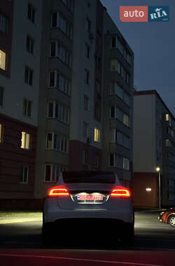 Внедорожник / Кроссовер Tesla Model X 2023 в 