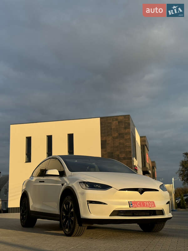 Позашляховик / Кросовер Tesla Model X 2023 в Вінниці