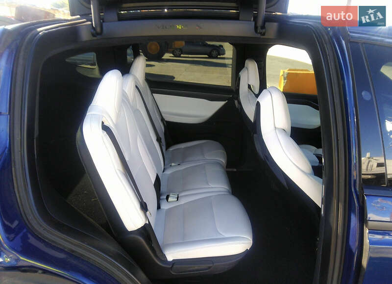 Внедорожник / Кроссовер Tesla Model X 2017 в Одессе