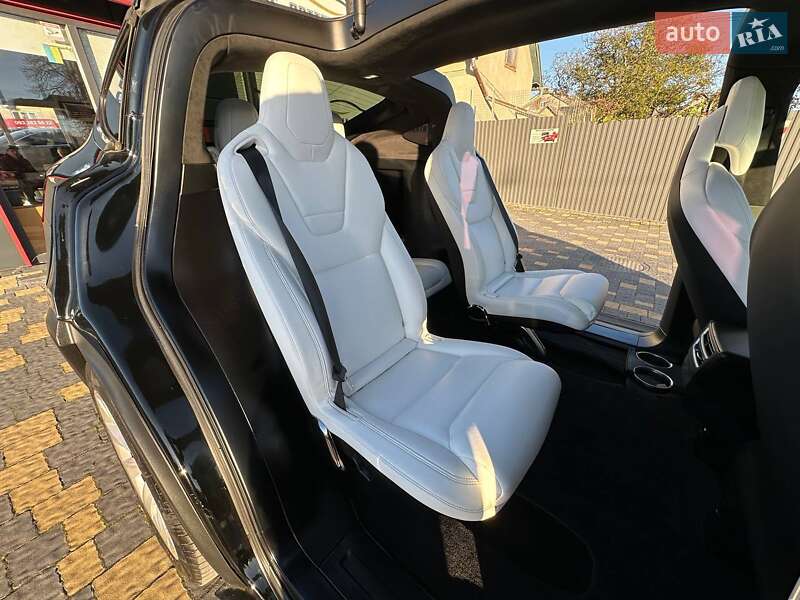 Внедорожник / Кроссовер Tesla Model X 2017 в Львове фото 24 Внедорожник / Кроссовер Tesla Model X 2017 в Львове