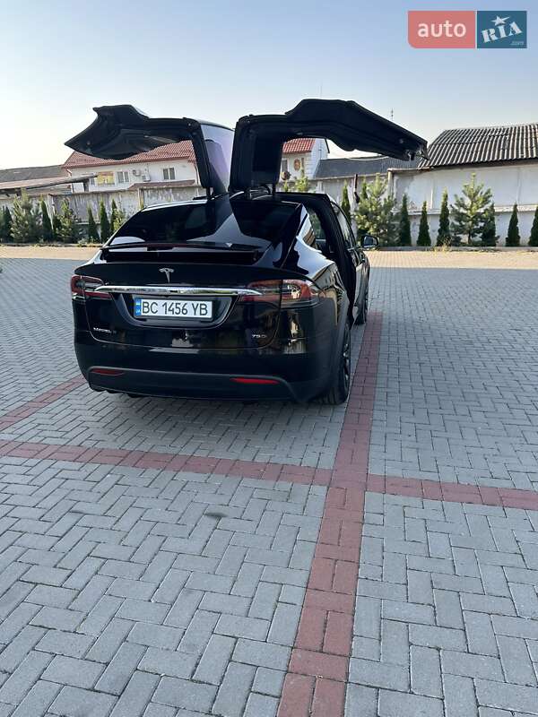 Внедорожник / Кроссовер Tesla Model X 2017 в Золочеве фото 4 Внедорожник / Кроссовер Tesla Model X 2017 в Золочеве